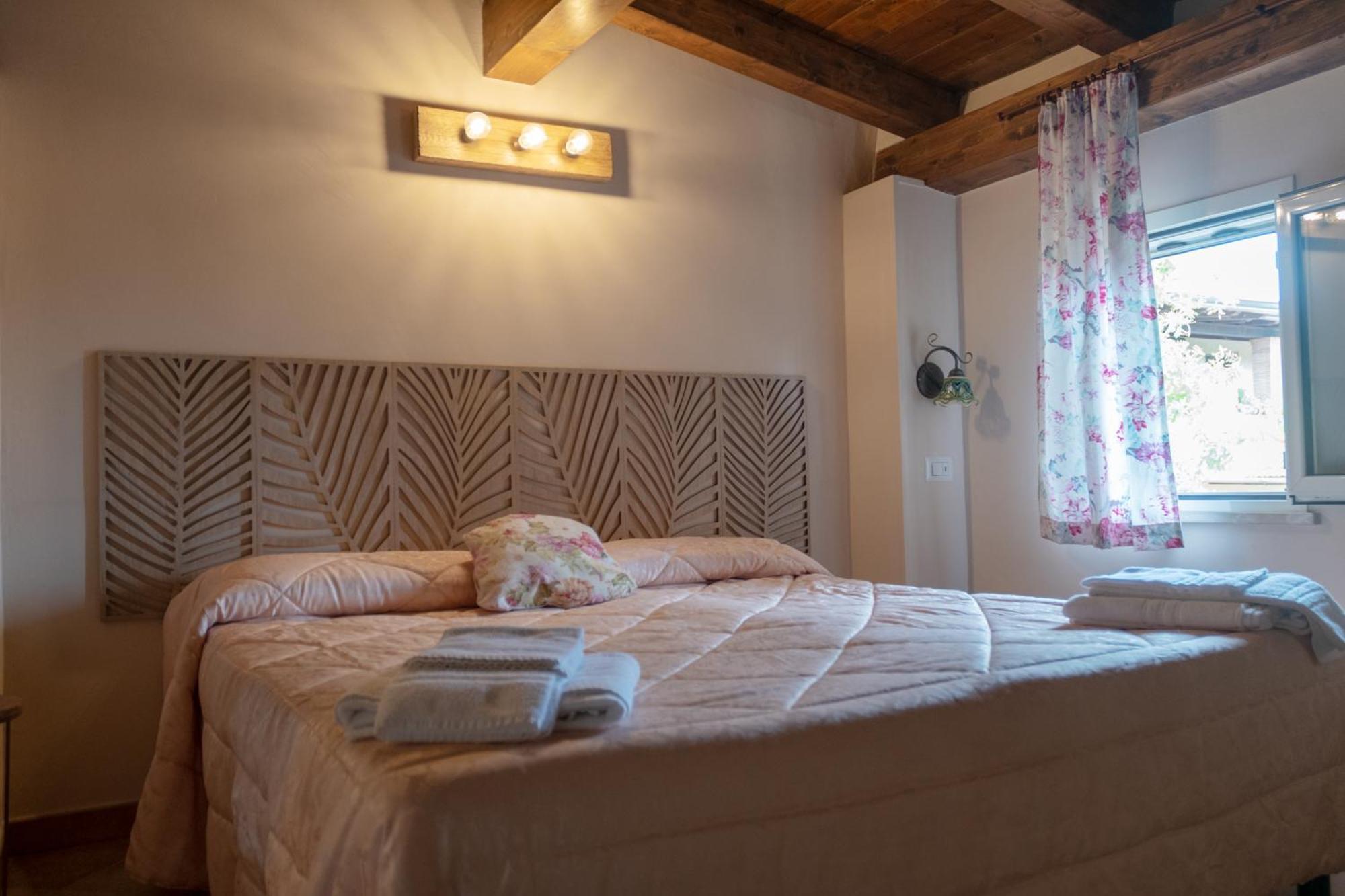 I Lecci Guesthouse Сан-Феліче-Чирчео Екстер'єр фото