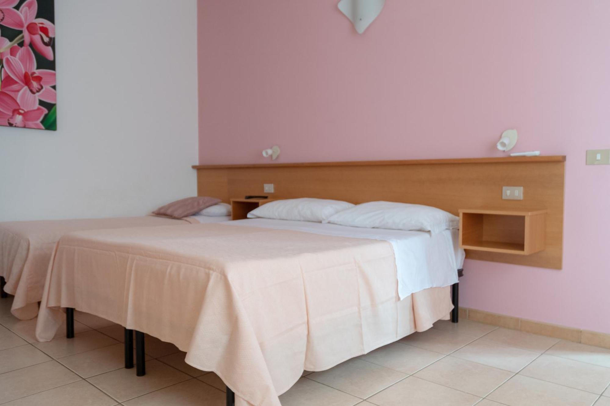 I Lecci Guesthouse Сан-Феліче-Чирчео Екстер'єр фото